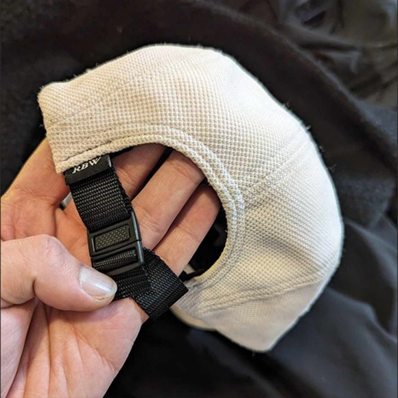 RAISED BY WOLVES - Light pink cap - Picture 2 of 6